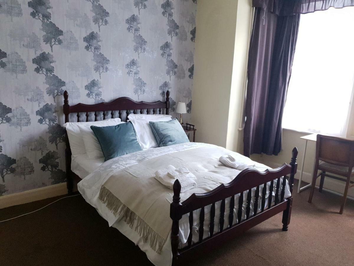 Grandeur Holiday Home, With Free Parking クラクトン・オン・シー エクステリア 写真
